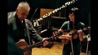 John Prine - Knockin&#39; On Your Screen Door (Official Video)