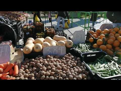 Walking tour Market Figueres Spain