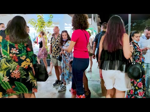 NIGHT WALK-SAN BENEDETTO DEL TRONTO. Italy - 4k Walking Tour around the City - Travel Guide #Italy