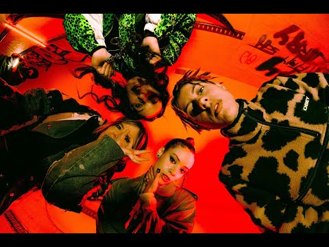 SANTA SALUT x @ElaneMeta  x @sofiagabanna8624  x ULTRA  - THREE