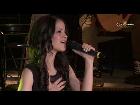 Cielo abierto- Aquí estoy (Celinés Díaz) Música Católica- En Vivo