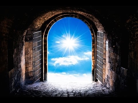 Faith vs Fear - What Does The Bible Say? - Fear Not God is With Us - Jesus Christ