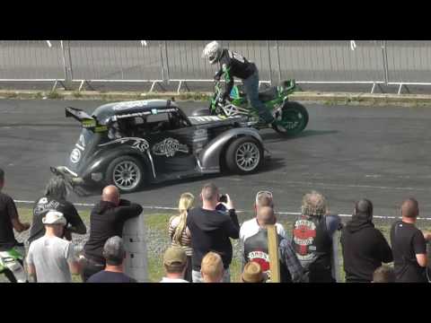 Stunt Riders  Lee Bowyers & Terry Grant - Bulldog Bash  2016 England