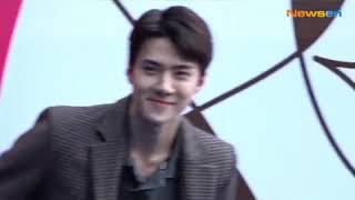 Download lagu 190324 Oh SEHUN [EXO] at 2019 Seoul Fashion Week with SHinee TAEMIN /ctvo mp3
