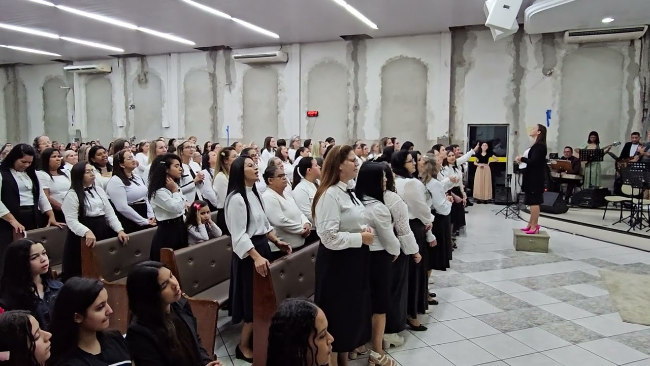 Tua Presença é Tudo Pra Mim - Giselli Cristina