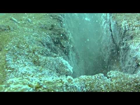 スキューバダイビング クライファルヴァトン湖 - 地熱温泉 (Scuba Diving Kleifarvatn Lake - Geothermal Hot Springs)