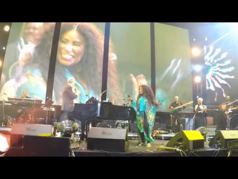 David Foster with Chaka Khan and Dira Sugandi April 2nd Singapore Jazz Festival 2017