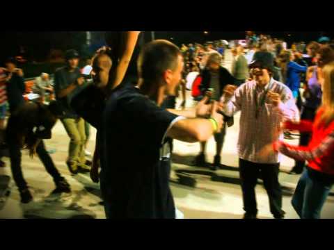 Kukus - Letnie miesiące/Wróć ze mną do czasów [Official Video]