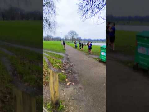 Walking in London. #walkingfoolio #itsapoundsign #london #walkwhereveryouare #claphamcommon #walking