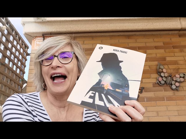 Vídeo relacionado con Ella: Volume 38 (JOVENES LECTORES)