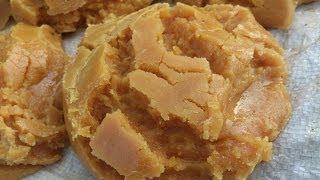 preview picture of video 'Jaggery (Gurr/ panela) making in India'