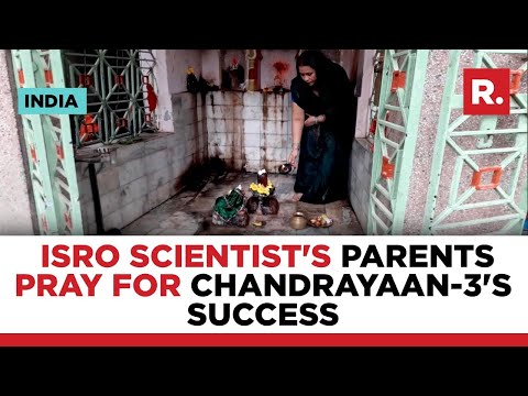 Chandrayaan-3: Parents of ISRO Scientist Perform Special Prayers For The Mission's Success