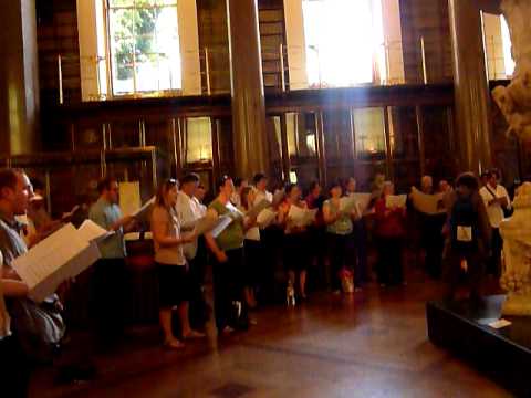 Flashmob of Tallis' Spem in Alium - Enlightenment Gallery - British Museum - 26 June 2011