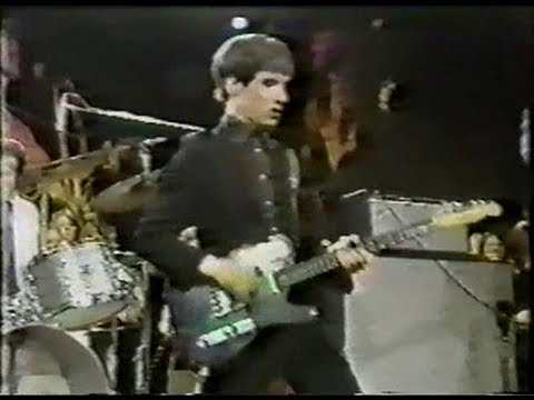 DR FEELGOOD LIVE 1975 TV SHOW - FULL CONCERT - FEAT. WILKO JOHNSON