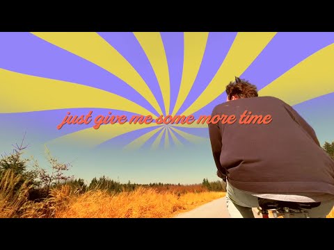 Quirinello - flowerboy (lyric video)