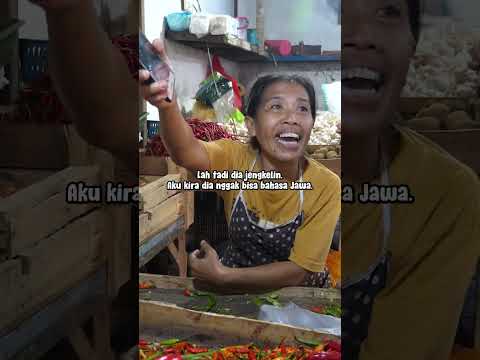 emak-emak-dibikin-emosi-sama-bule