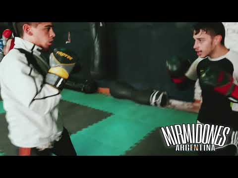 Entrenamiento RINGSIDE BOXEO KICK BOXING MUAY THAI  recreativo y competitivo