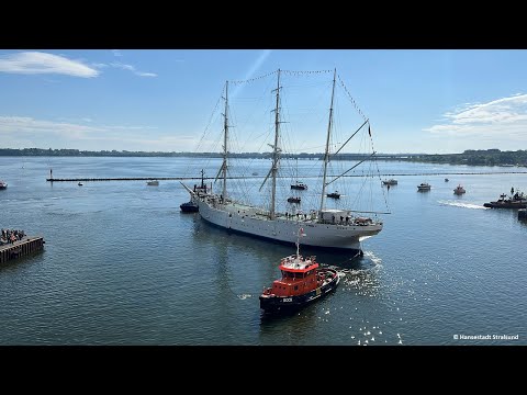GORCH FOCK I kehrt in den Stralsunder Stadthafen zurück
