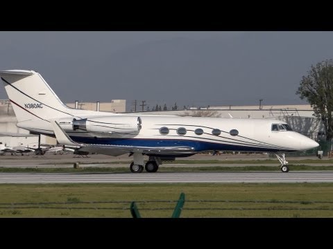 Gulfstream G-II **Loud Departure** From VNY