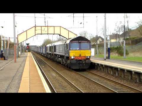 66304 & 66425 on 4S43