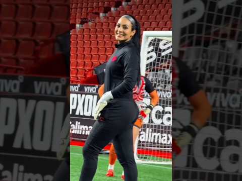 🤯 She’s a Star! CRAZIEST Women’s Football Moments You’ll Replay! #soccer #football #shorts