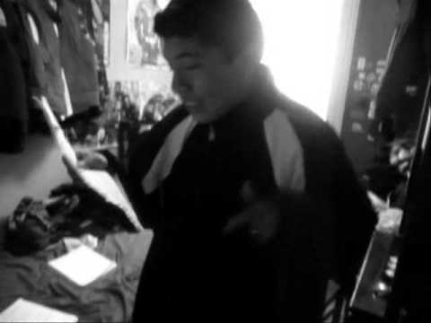 EMEKA mc  feat SLIGHT (MAR DE RIMAS) - TRAS EL MICROPHONE (PREVIO)