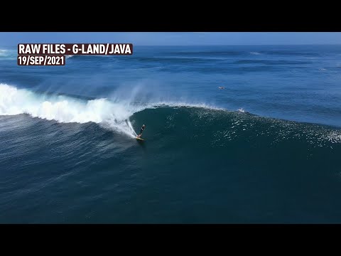 Dronebeelden van Moneytrees en zijn surfers