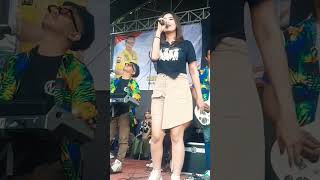 Download lagu PENYANYI CANTIK KMB #viral #shorts #artist #new mp3