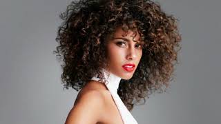 Alicia Keys “Listen To Your Heart”