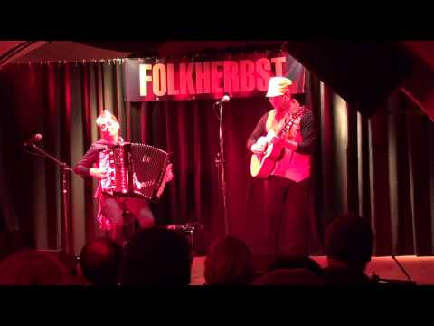 Johanna Juhola Trio - Pieni Täydellinen Hetki (Perfect Little Moment) (9/10)