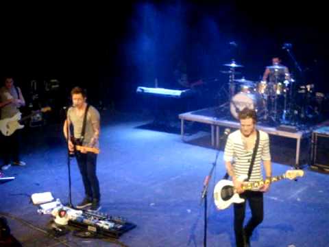 IF U C Duck Pepper - McFly - Live At Trianon, Paris, 8th February 2011