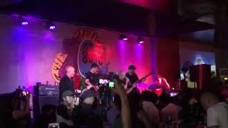 Dong abay with Razorback