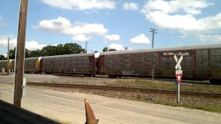preview picture of video 'WB - UP Empty Autorack Train, Flatonia, TX  31 May 2013'