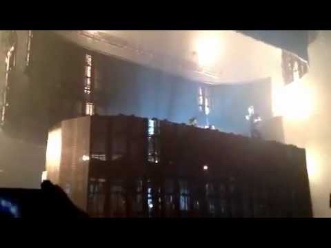 Teenage crime Every teardrop is a waterfall Don't you worry child LIVE Frankfurt 06.12.12