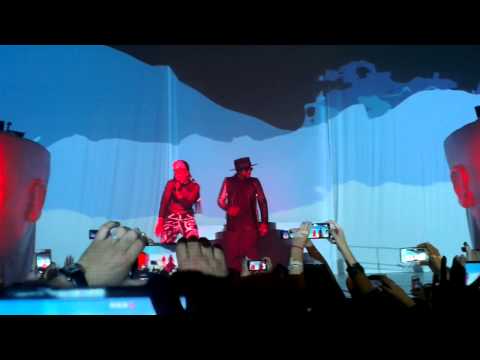Will.I.Am ft. Eva Simons - This is Love LIVE (WILLPOWER TOUR - Amsterdam, 8 december 2013)