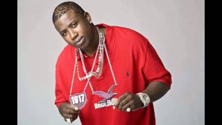 Gucci Mane Ft. Nelly-ScaryCat (Official HQ) New 2011+DL
