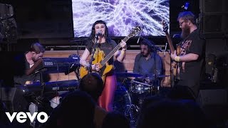 Hiatus Kaiyote - Breathing Underwater (Live)