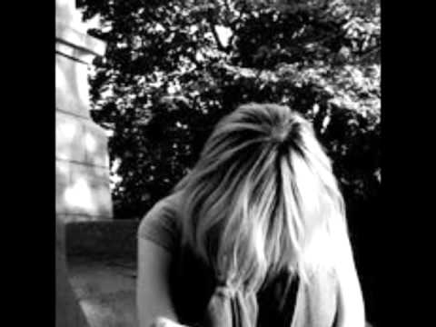 Μίσησέ με - Ευριδίκη