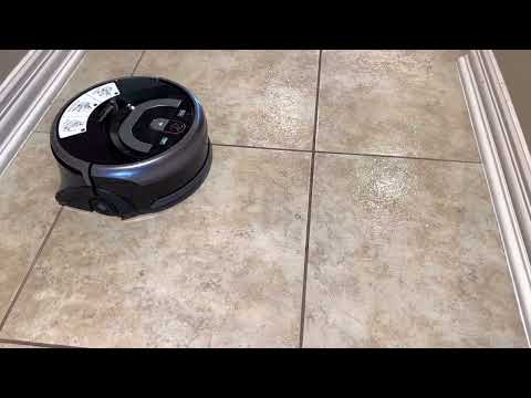 Shinebot W450 cleans up a black spot on tile in one pass