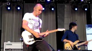 Who Are You - Roger Daltrey and Simon Townsend