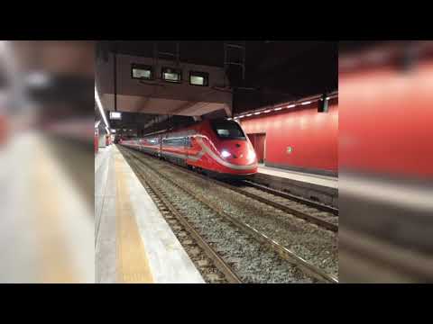 Annuncio del Treno Alta Velocità Frecciarossa 9559, da Torino Porta Nuova a Napoli Centrale.