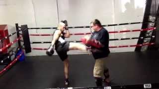preview picture of video 'Real Kickboxing in Ashland, Kentucky - www.AshlandKickboxing.com'