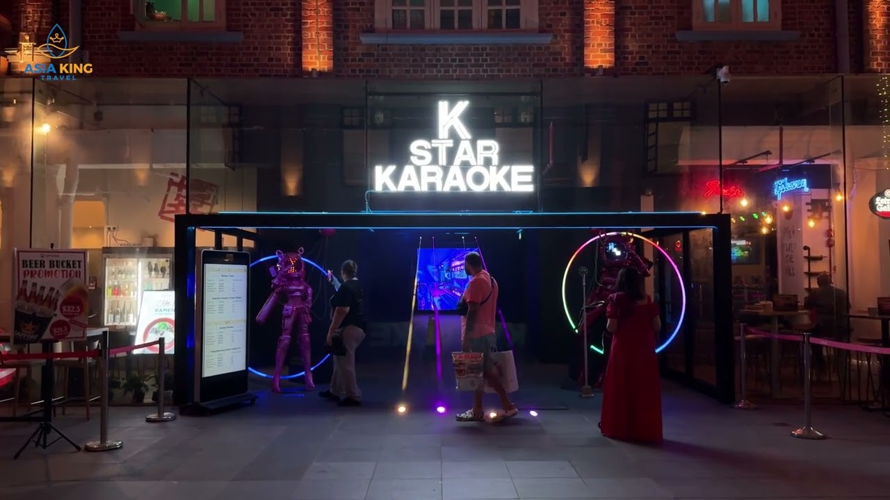 Clarke Quay Singapore – Riverside Nightlife & Dining Hotspot