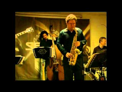 The Long Island Vibe - Tim Hayward Quartet - Live at Selmer Dec 2010