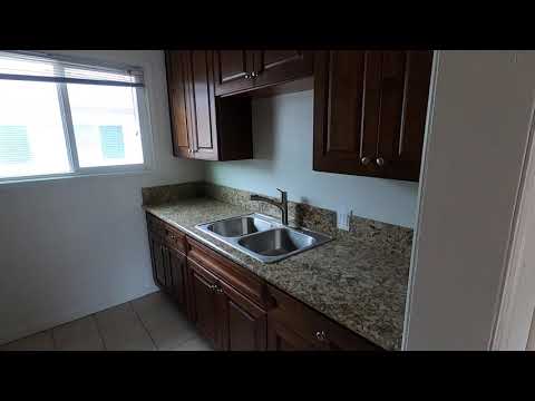 PL9528 - Spacious Upper 1+1 Apartment For Rent (Los Angeles, CA).