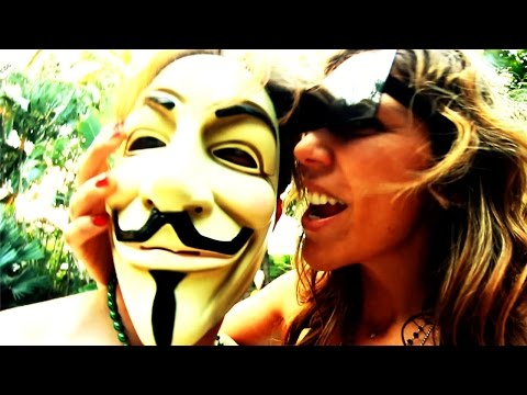 Spankox - Awesome (feat. Bea) [Official Video]