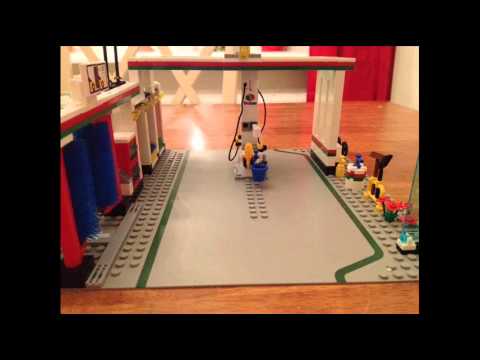 Lego 7993 Service Station WITH OLD PLATE!