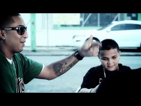 J Alvarez, Xavi the Destroyer, Ñengo Flow — Caminando por la Calle