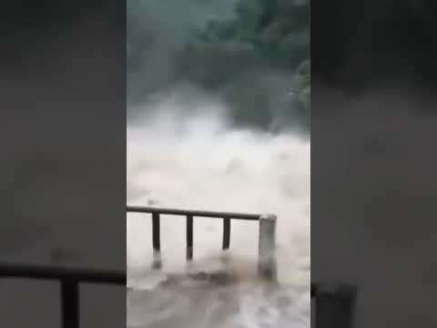 La Sierra Norte, bajo el agua.Tormentas “Priscilla” y “Jerry” dejan 5 muertos, 11 desaparecidos