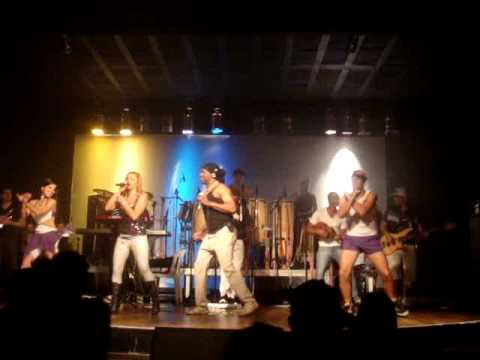 KEBRADEIRA E DAYANE NO CABRAL DATA 20 07 2012 ( MULHER MARAVILHA )